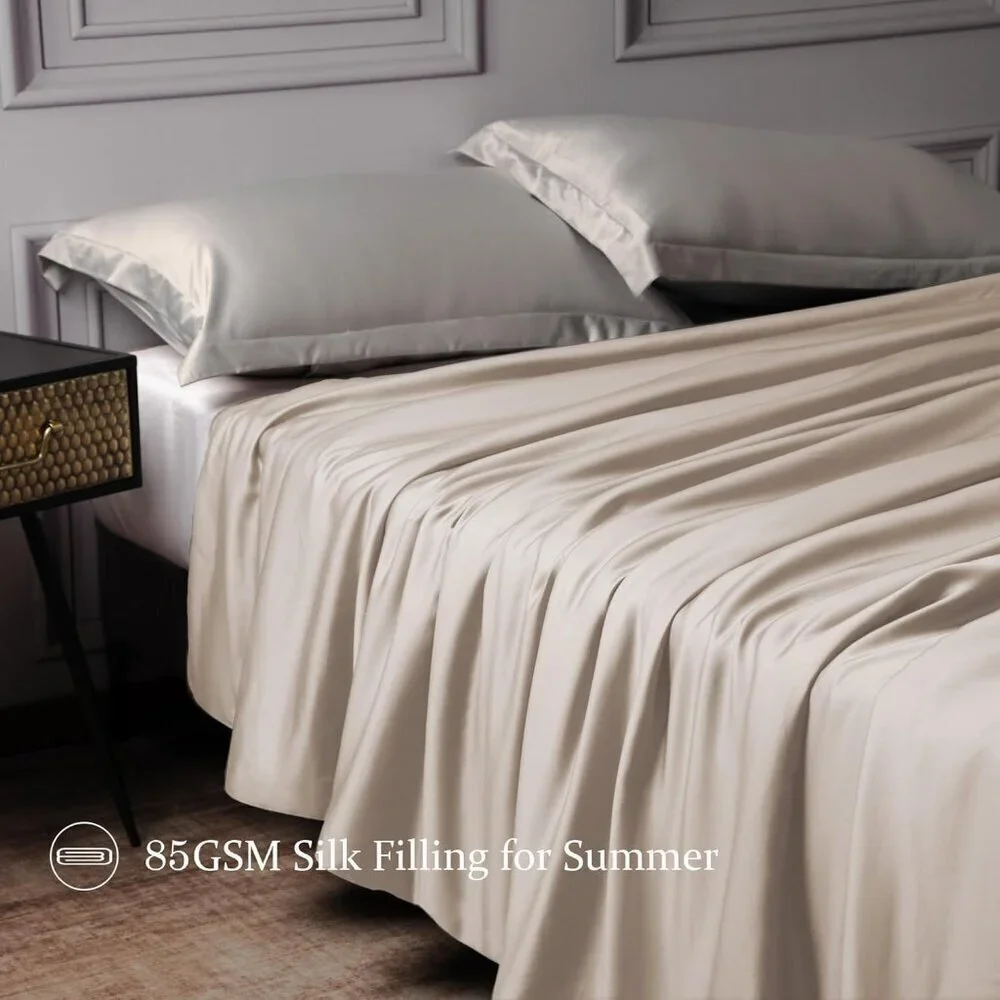 CUDDLE DREAMS Lightweight Silk Filled Comforter for Summer